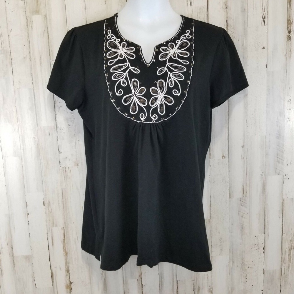 5/$25 R-Q-T Womens Top L Black Embroidered Studded Short Sleeve AY2